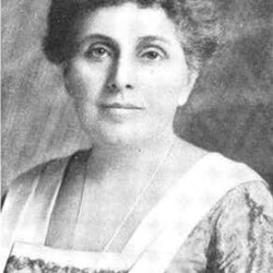JuliaJuddSwanzy.jpg