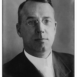 julius_barnes.jpg