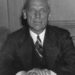 Alfred_Sloan.jpg